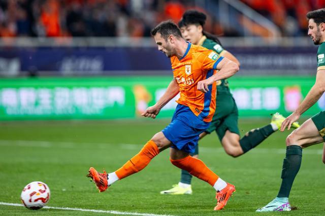 开云官网-【中超】卡扎戴帽王钰栋双响 泰山4比2浙江5轮首胜