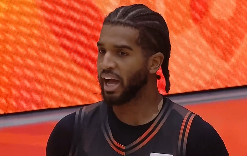 开云-高诗岩单节15分！山东男篮逆转黑马，克里斯低迷，两大功臣发威